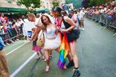 Gal-gay-pride20-jpg[1]